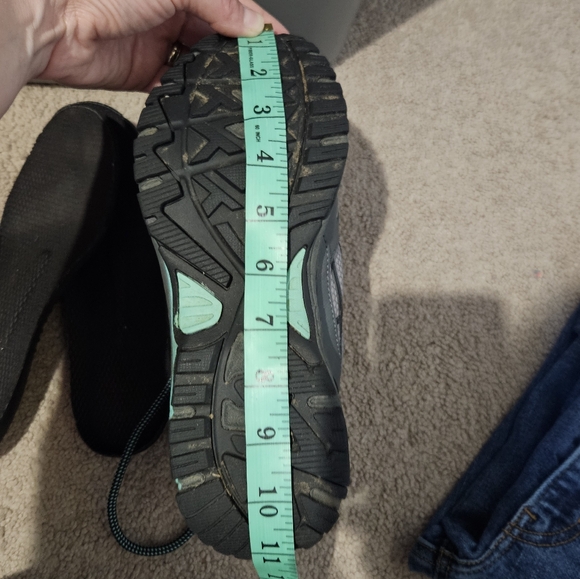 Windriver Ladies hiking boots - Picture 7 of 9